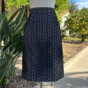 Eccoci floral eyelet pencil skirt - size 8